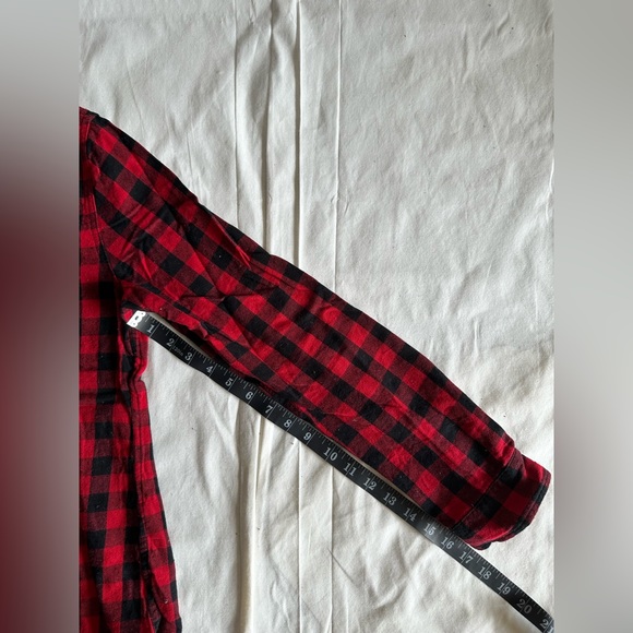 UW Badgers Flannel - Picture 9 of 12